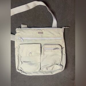 Baggallini Nylon Crossbody Organizer Bag Taupe Travel Purse Multi Pocket